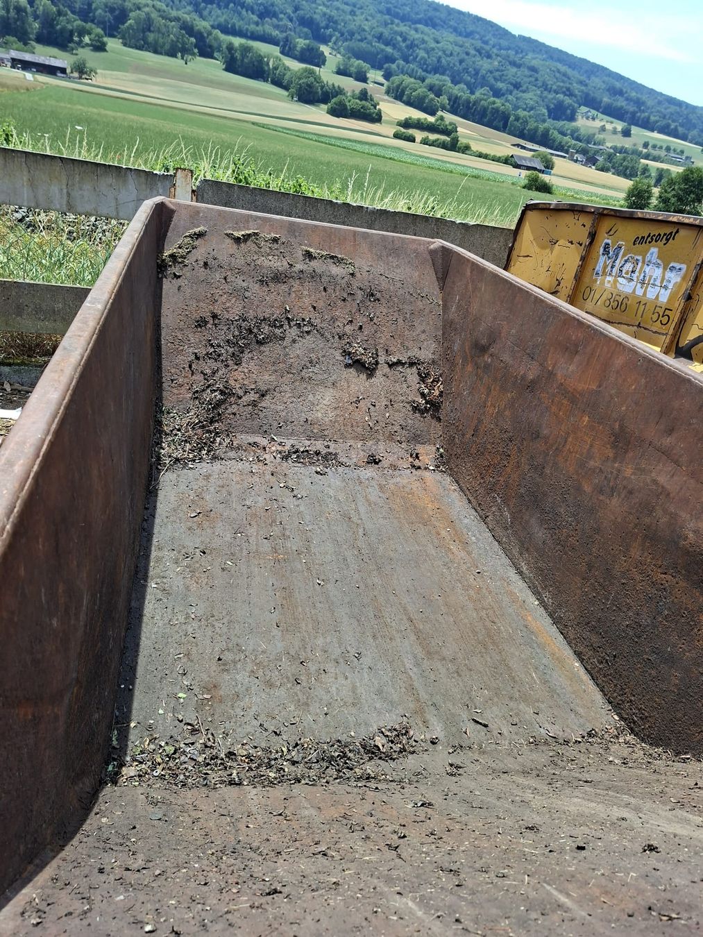 Baucontainer: 2x Welaki-Mulden 4 m3 – Gebraucht aus Schöfflisdorf von locobennito 4