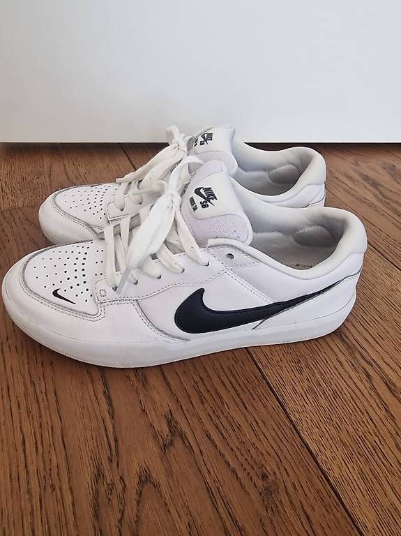 Nike Scarpe da uomo: Nike Sneaker weiss, Gr. 40 – Nuovo (secondo la descrizione) da Meierskappel venduto da topclothes