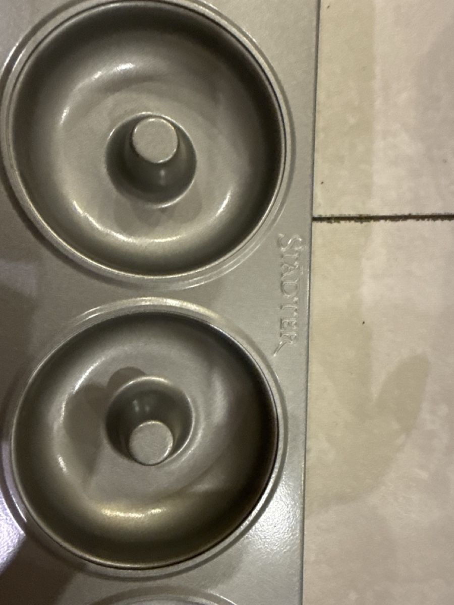 Backformen: Backform Donuts 12er Stadtbeck gebraucht – Neu und originalverpackt aus Bad Ragaz von ram_t825 1