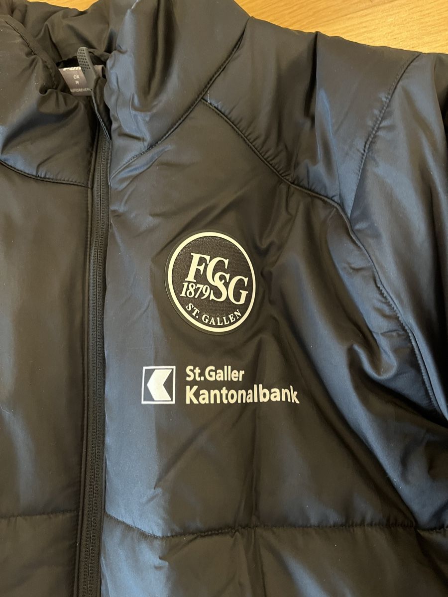 Puma Jacken: FCSG Winterjacke - Neu – Neu (gemäss Beschreibung) aus Flawil von CS992000 1