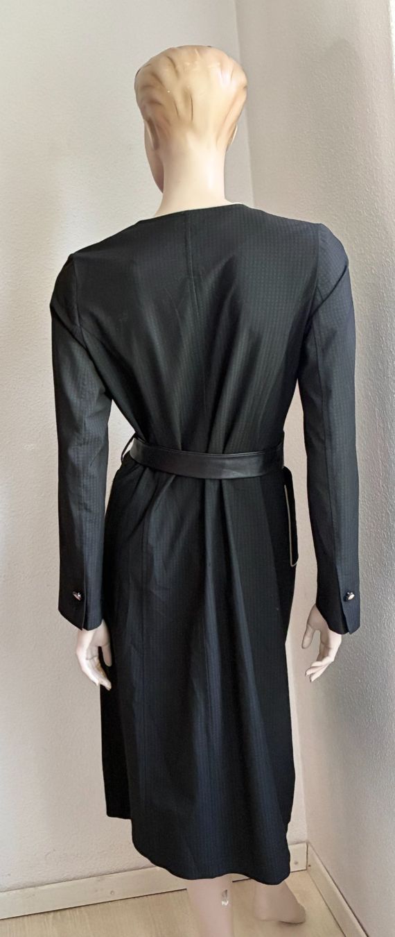 Vestiti: Schwarzes Baumwoll Mantelkleid mit Ledergürtel – Usato da Kloten venduto da Nephty 9