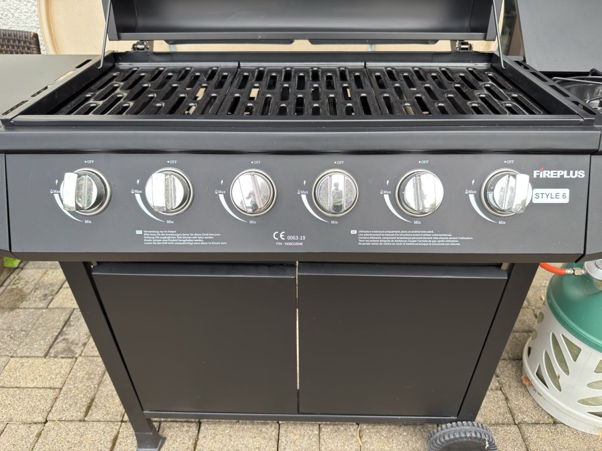 Griglie: Gasgrill Fireplus Style 6 mit Kochfeld – Nuovo (secondo la descrizione) da Schwaderloch venduto da selinchen 1