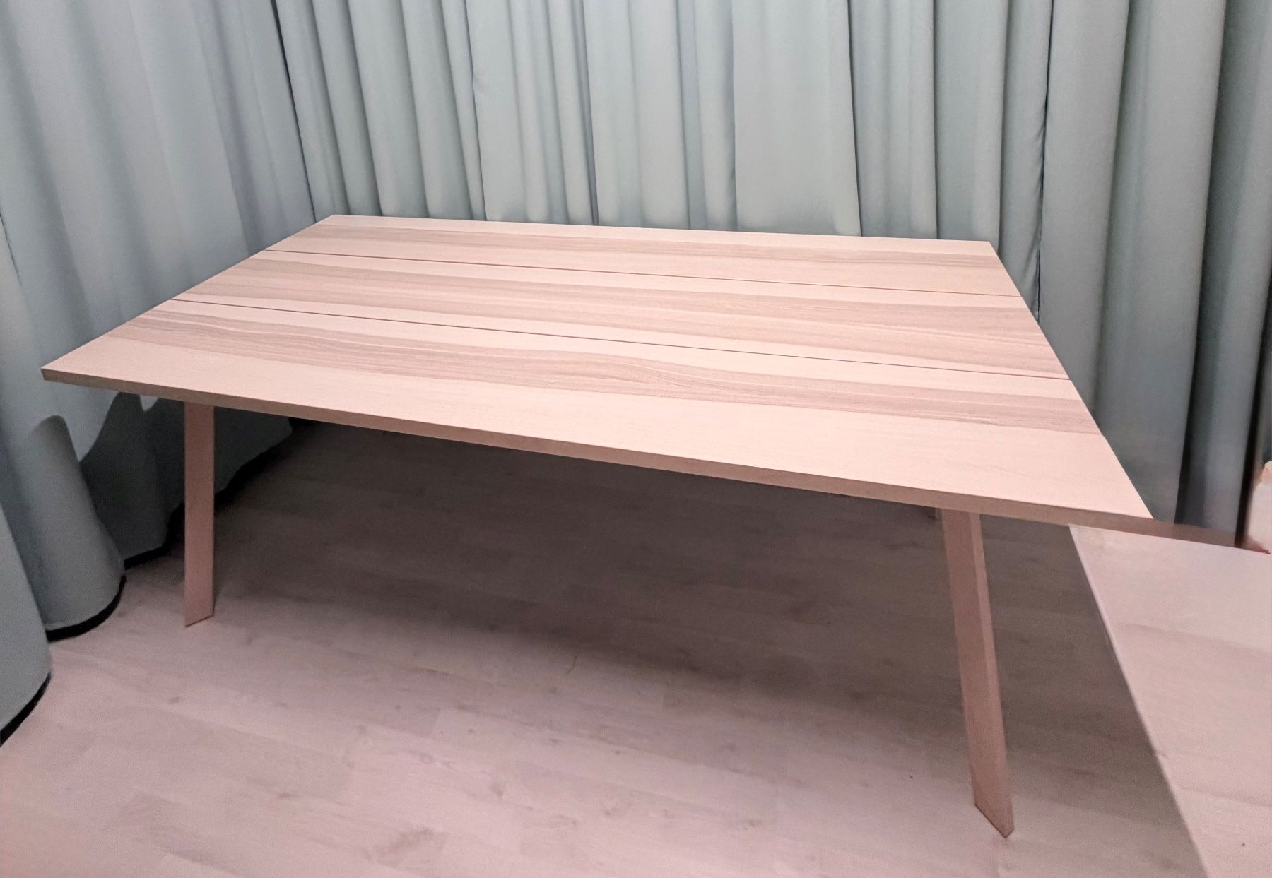 Ikea Tische: IKEA YPPERLIG Esstisch – Neu (gemäss Beschreibung) aus Kloten von _____monisa