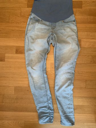 H&M Mama Super Skinny Jeans, Gr. 38, hellblau, Top Zustand!
