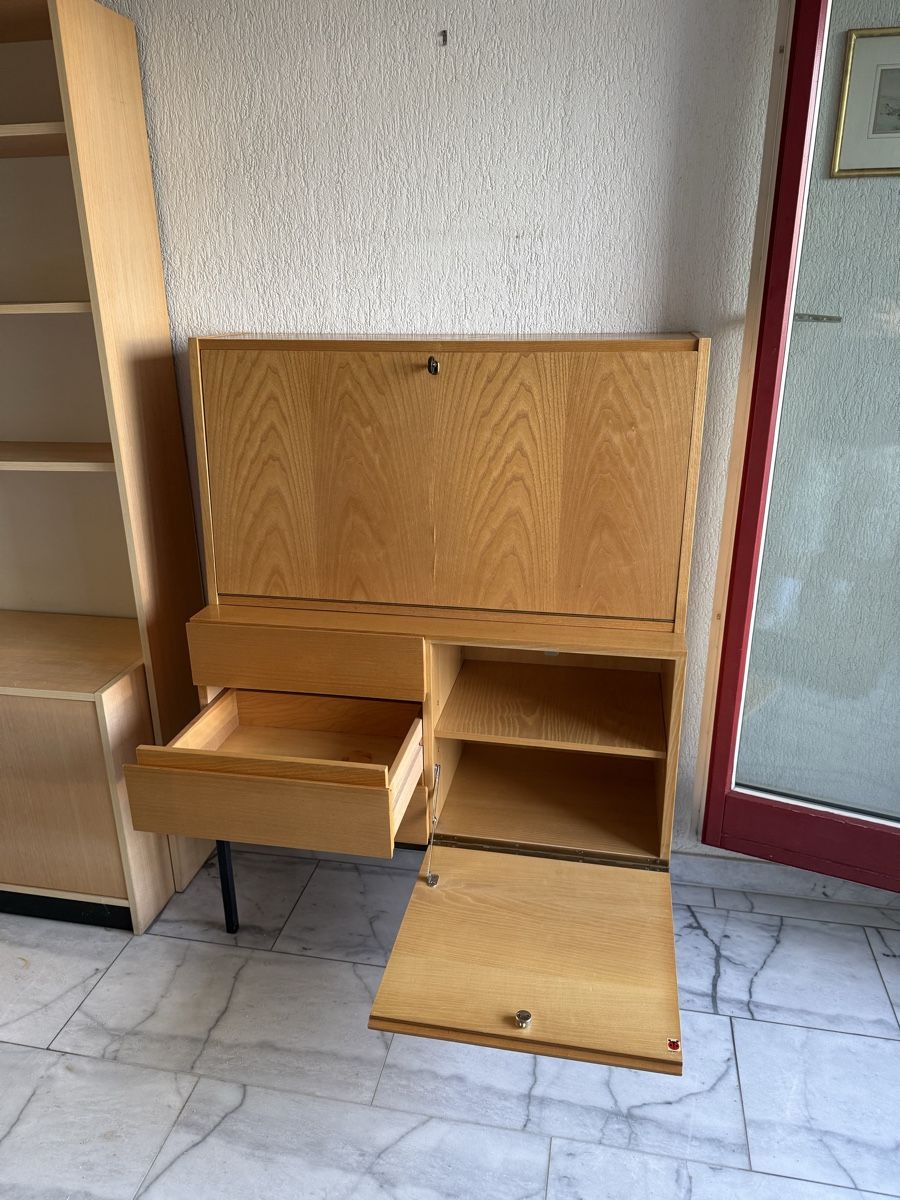 Allestimento di negozi e stand fieristici: Vintage Sekretär Möbel – Usato da Wettingen venduto da nic_sbb8 2
