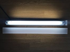 schöne Regent Leuchte linear - Aufbau- u/o Hängeleuchte