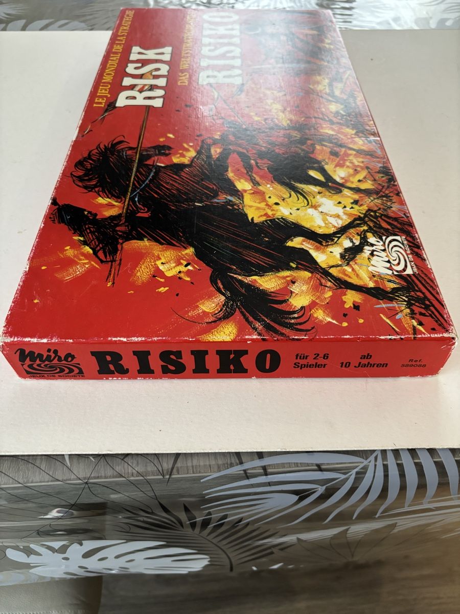 Jeux: RISK Vintage Complet Miro FR/DE 1976 – D'occasion à Genève par sho_67qj 2