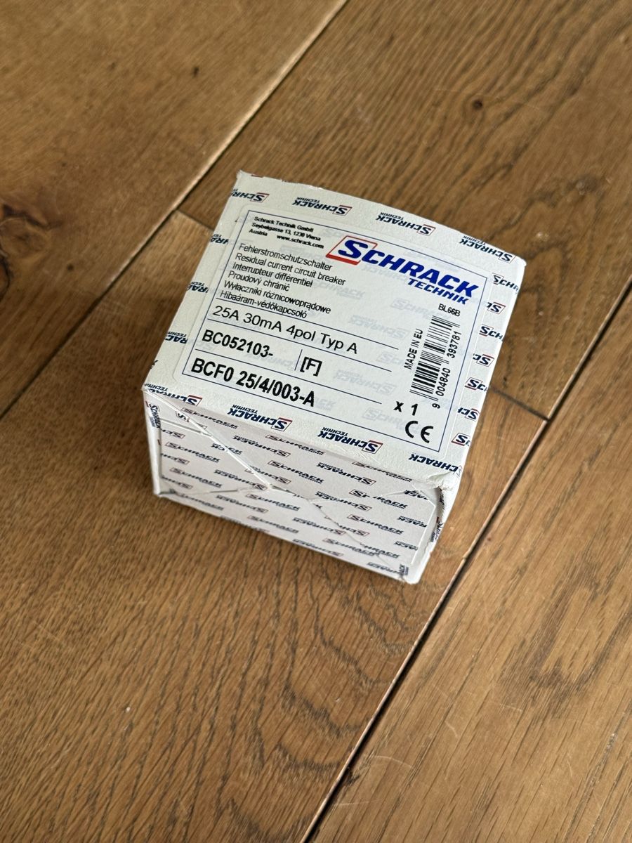 Interrupteurs: Schrack Fehlerstromschutzschalter BCFC0 25/4 003-A 4P Typ A – Neuf avec emballage d'origine à Uitikon-Waldegg par Rps 4
