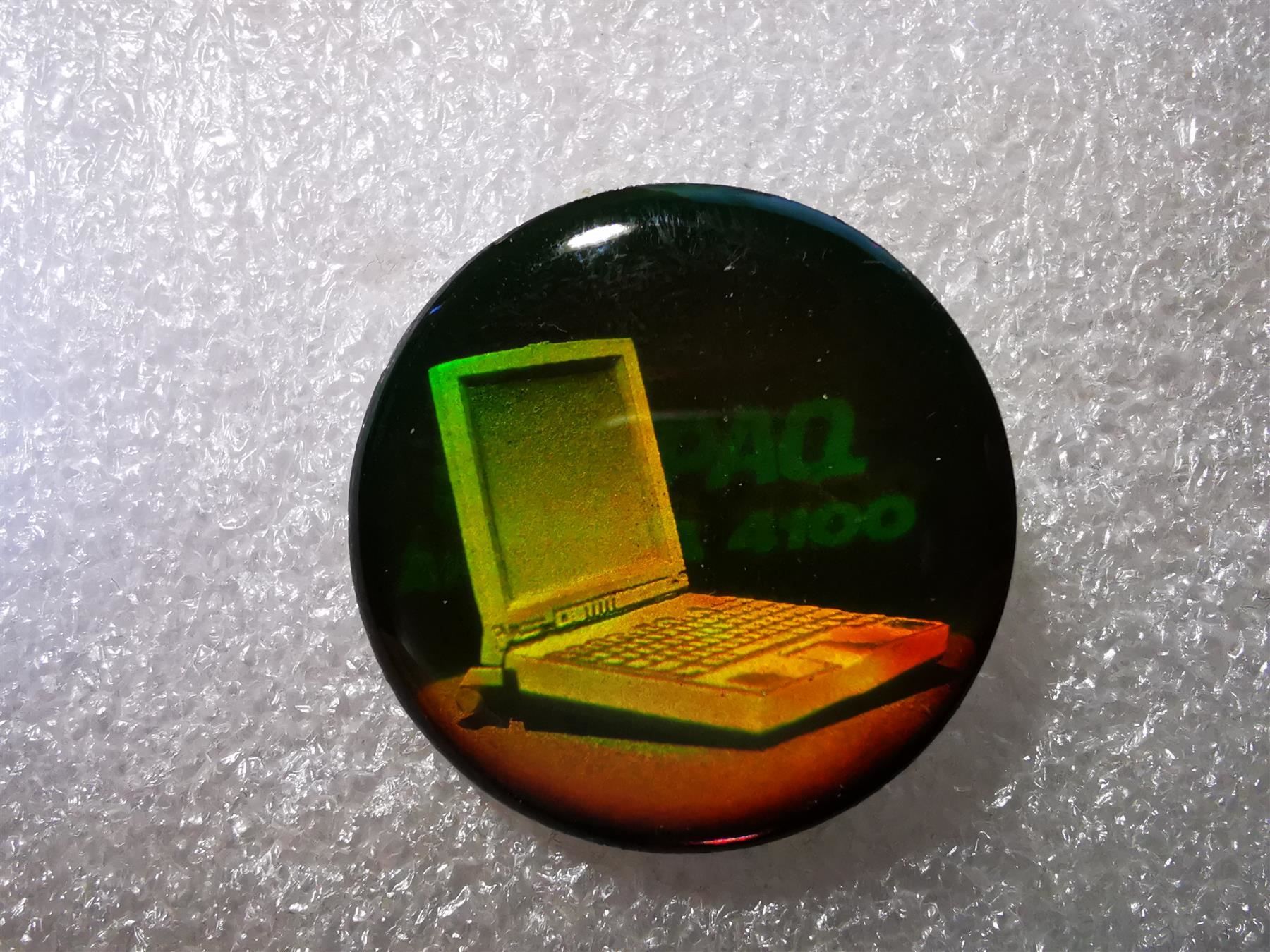 Broschen & Nadeln: Ansteckpin 83: Compaq – Gebraucht aus Oppligen von Pin-Fall-Shop