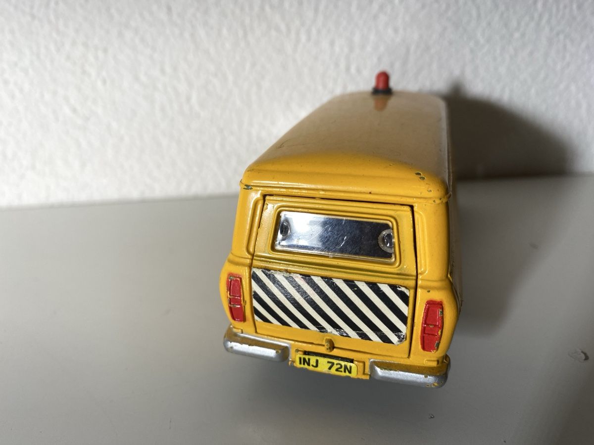 Dinky Toys Modellini d'auto: Dinky Toys Ford Transit – Usato da Winterthur venduto da ben_9vxx 3