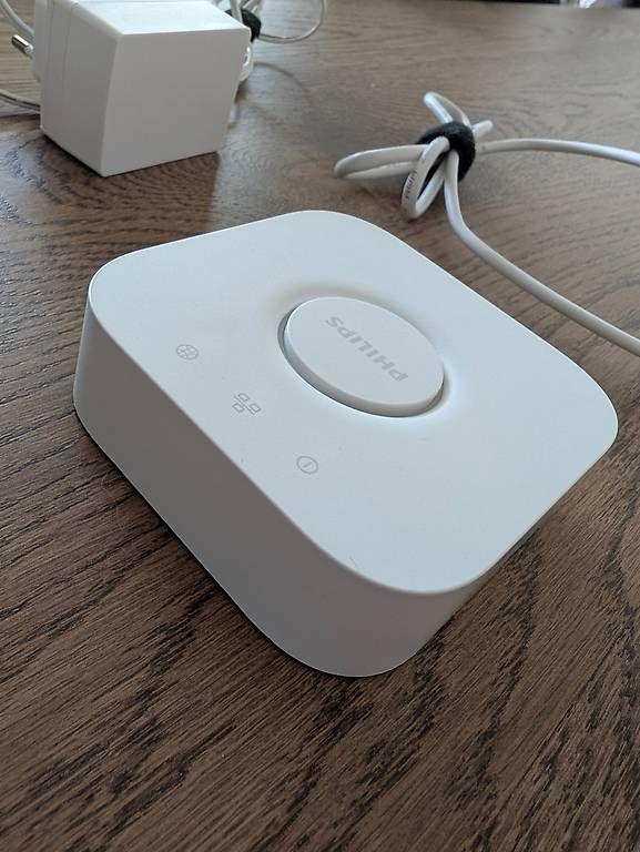 Philips Hub & Switch: HUE Bridge – Usato da Sempach venduto da Tornadoblaster 1