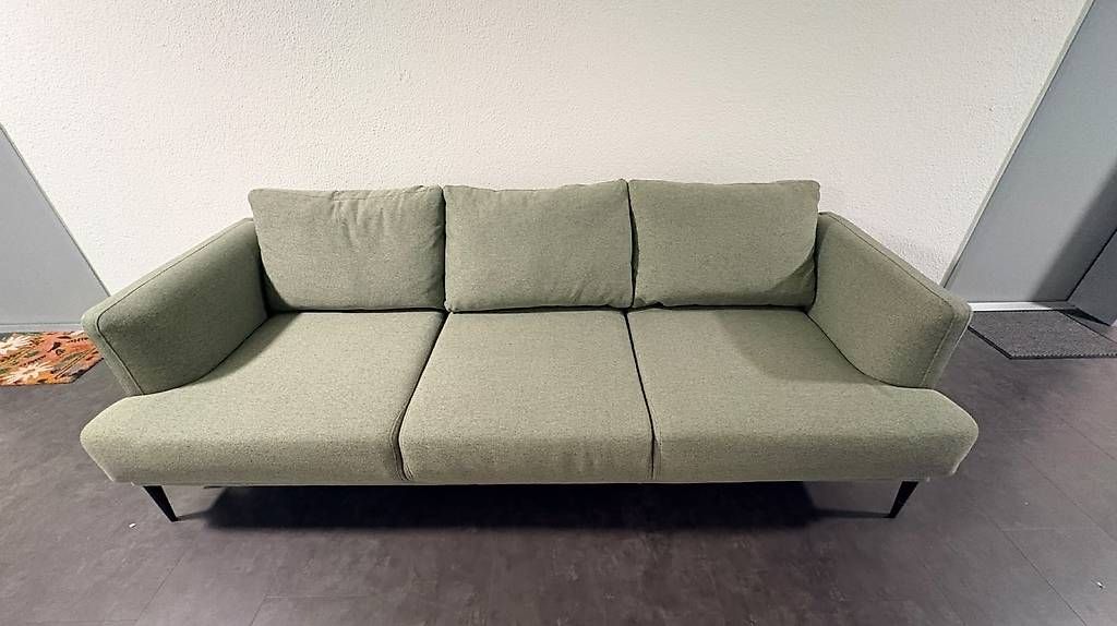 Sofas: 3-er Sofa von Micasa - GRATIS – D'occasion à Opfikon par mckohnen