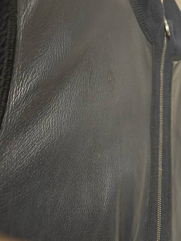 Vestes: Giacca uomo pelle blu – Défectueux à Viganello par ale_8pc5 1