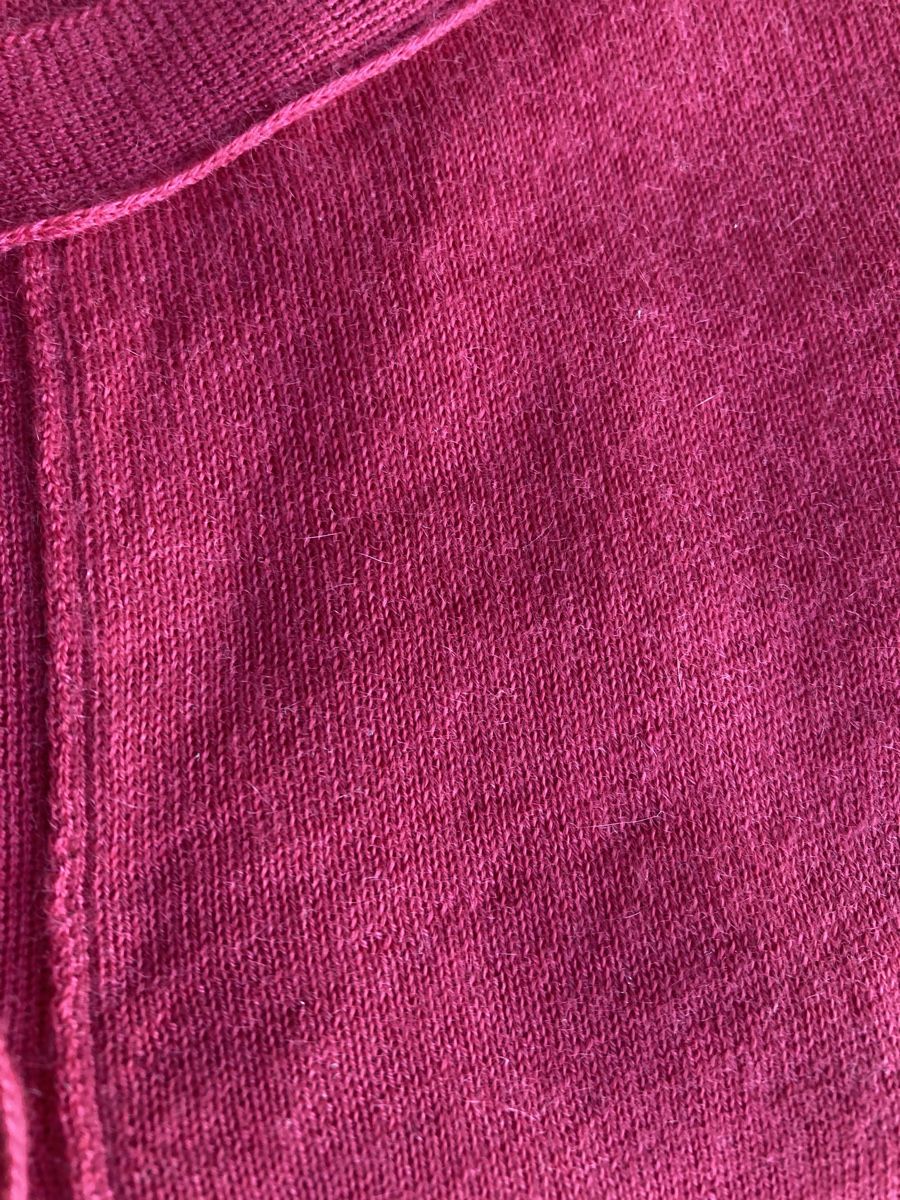 Falconeri Giacche: FALCONERI Strickjacke, Himbeerfarbe, Gr. S, 100% Kaschmir – Nuovo (secondo la descrizione) da Zürich venduto da elegantissima 2