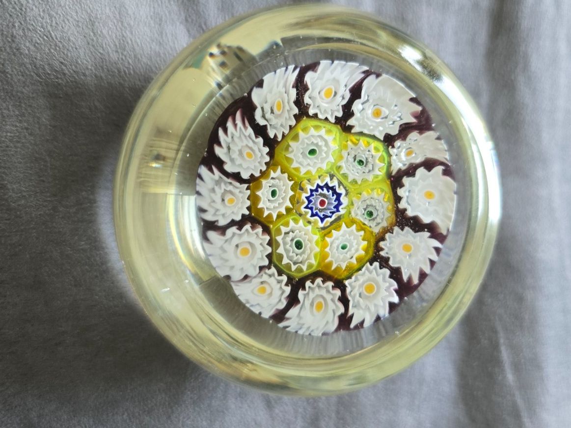 Murano Verres: Glaskugel Papiergewicht Murano Stil Blumenmuster 8 cm – D'occasion à Meggen par everydaysale 2