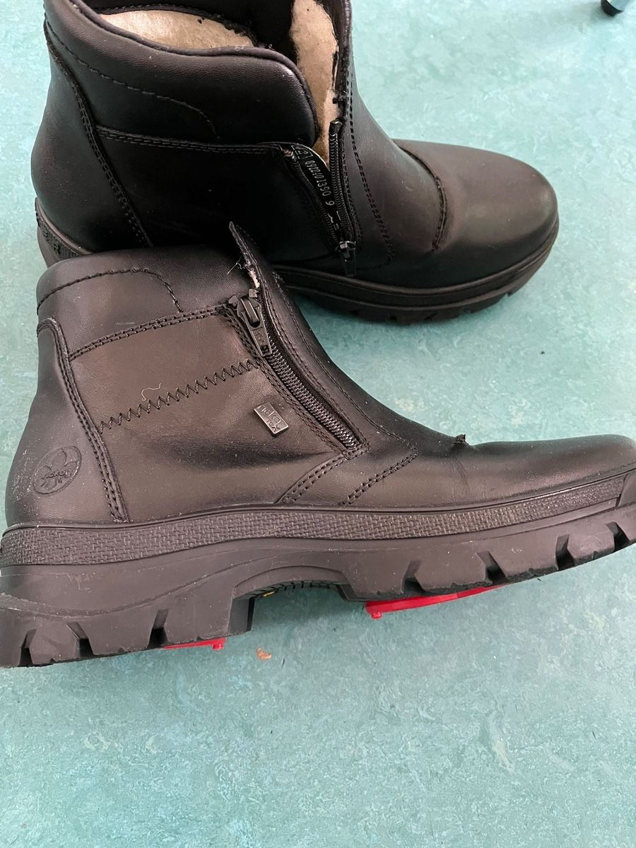 Rieker Scarpe da donna: Rieker Winterstiefel Gr. 42 mit Spikes – Usato da Lenzburg venduto da selabella