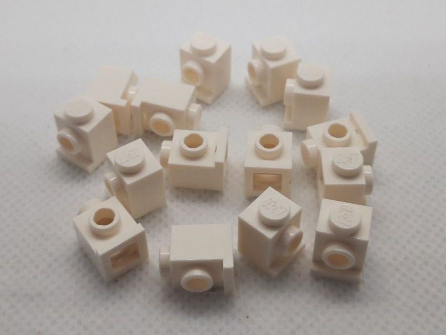 Lego Giocattoli: Lego 15 Stk. Angular Brick 1x1 (weiss) – Nuovo (secondo la descrizione) da Inwil venduto da Dokyiioto 1