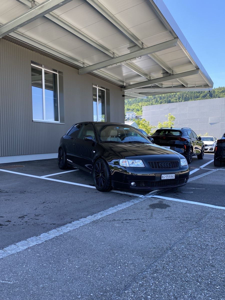 Audi Automobili: Audi S3 8l – Usato da Wettingen venduto da liv_p88k
