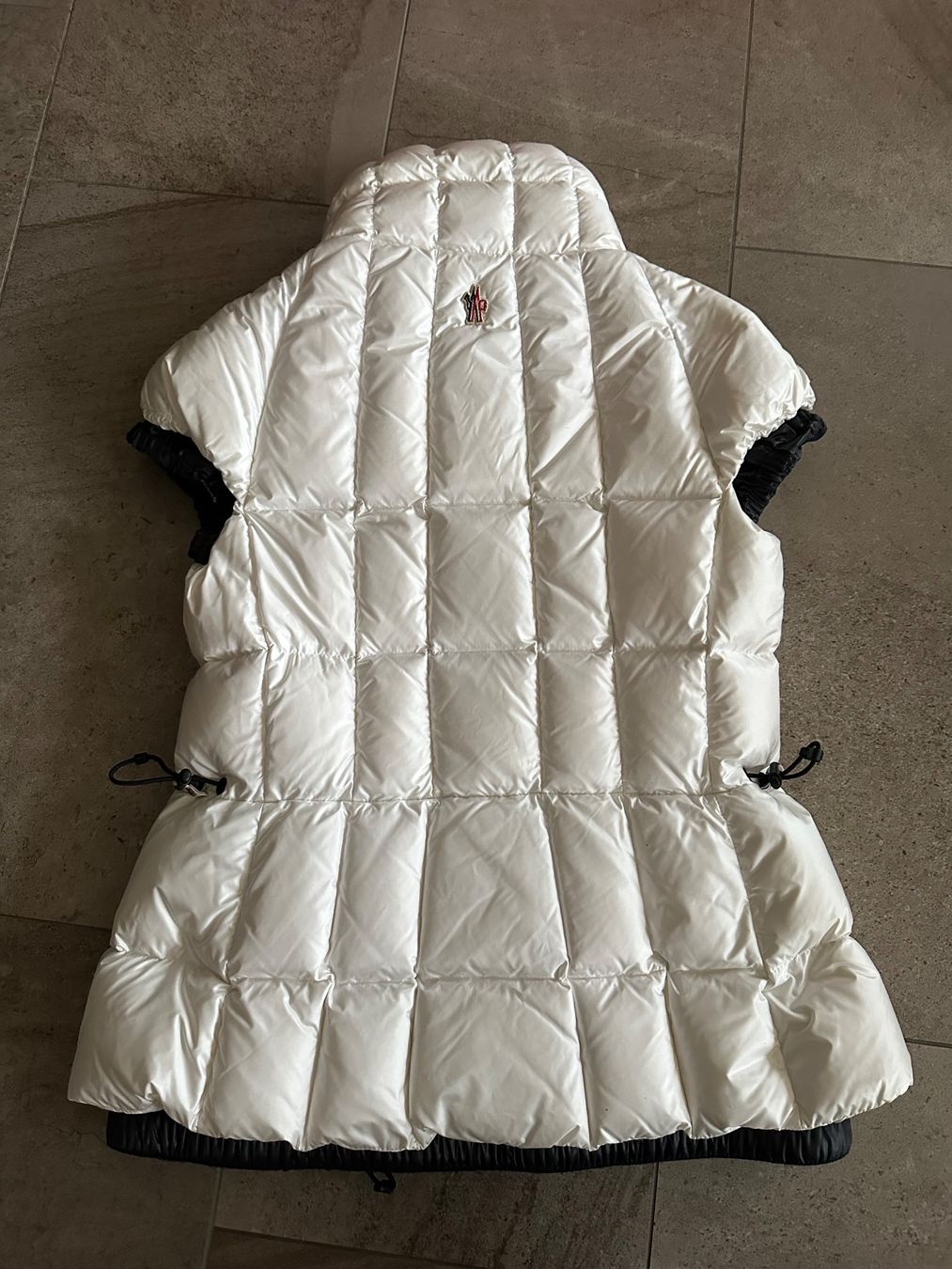 Moncler Gilet & Giacche senza maniche: Weste Moncler Grenoble – Nuovo (secondo la descrizione) da Ebikon venduto da nat_jzh5 4