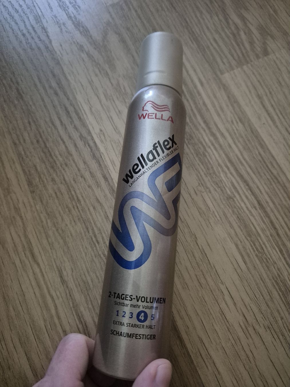 Altro per la cura del corpo: Wella Wellaflex Schaumfestiger, extra stark – Usato da Langenthal venduto da Polarisstern 1