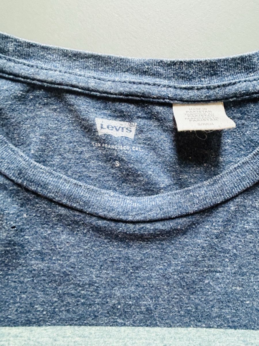 Levi's T-Shirts: T-shirt Levi's – Gebraucht aus Founex von etswang 1