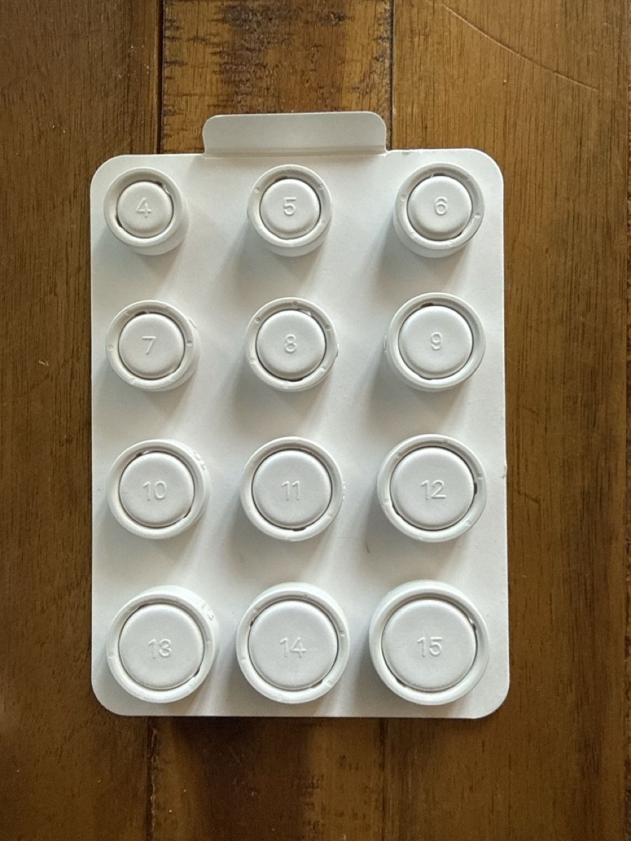 Oura Ringe: Oura Ring 4 Sizing Kit New in Original Packaging – Gebraucht aus Zürich von ann_h6tp 1