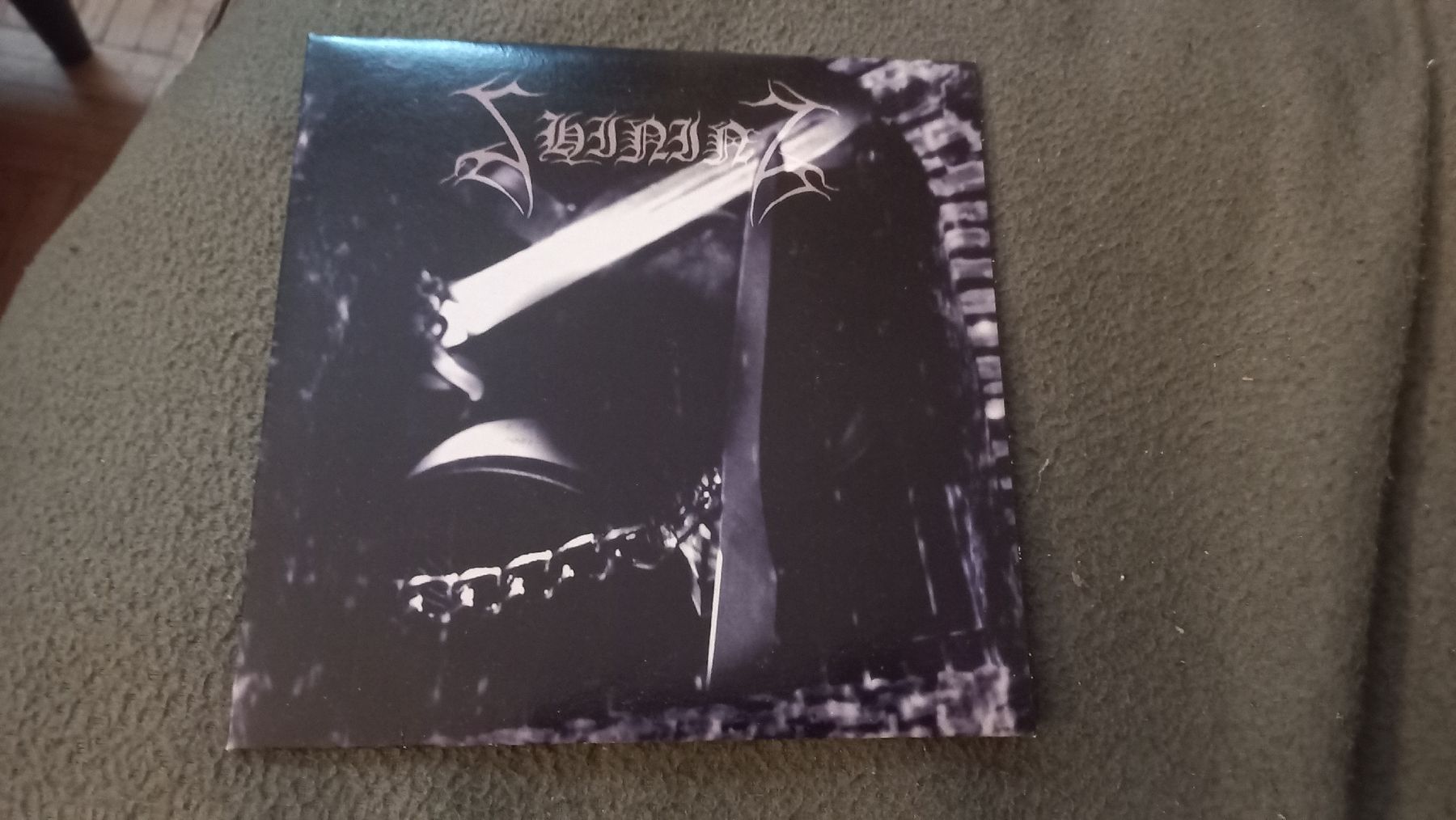 Dischi in vinile: Shining/Dolorian -Split Single Vinyl 7" Black metal – Usato da Olten venduto da Donatello1984