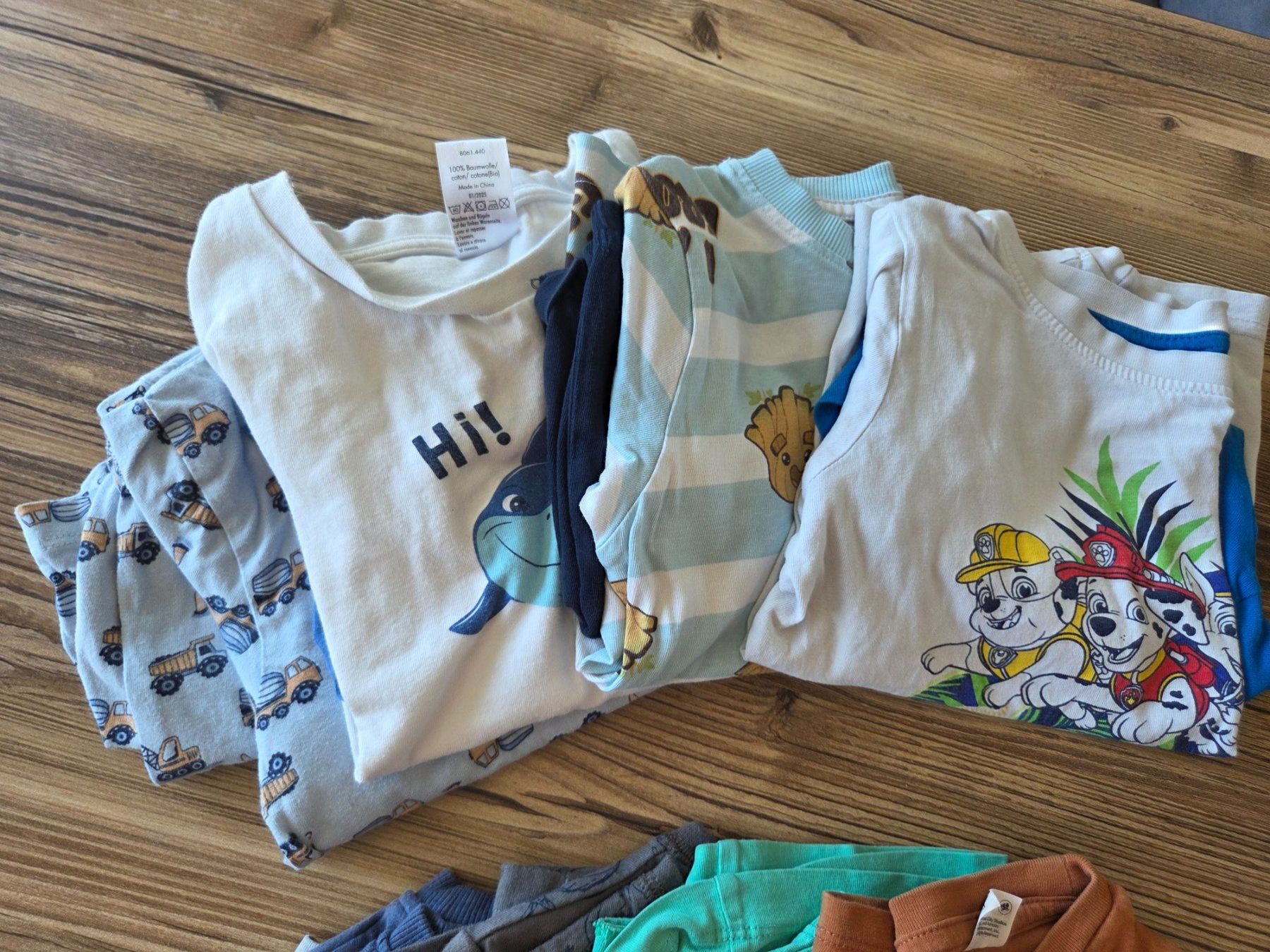 Lotti & Set di vestiti: Sommer Set Junge Grösse 110 – Usato da Rupperswil venduto da ecko_red 1