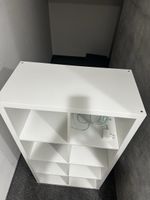 IKEA – Weisses Regal mit 8 Fächern zu verkaufen