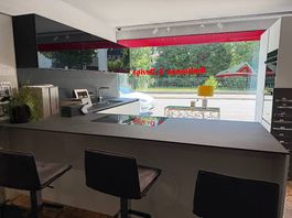 CUISINE D'EXPOSITION HAUT DE GAMME PLUS DE 50% DE RABAIS
