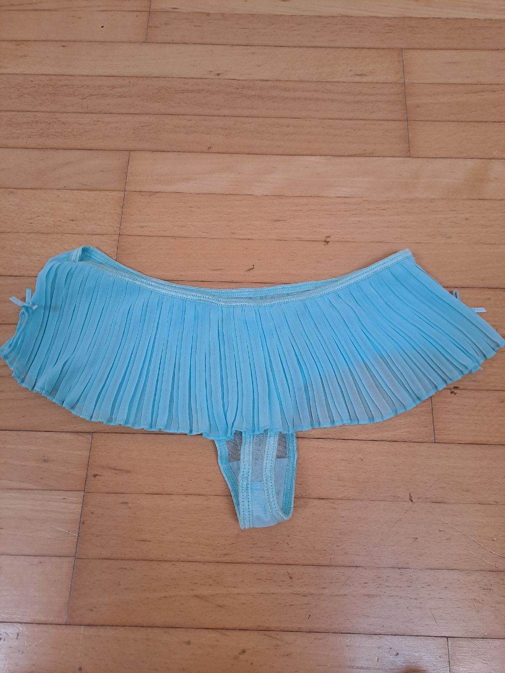 Sonstige Unterwäsche: Plissierter Tanga hellblau Grösse 10  – Neu (gemäss Beschreibung) aus Scherz von taa_sf6g 1