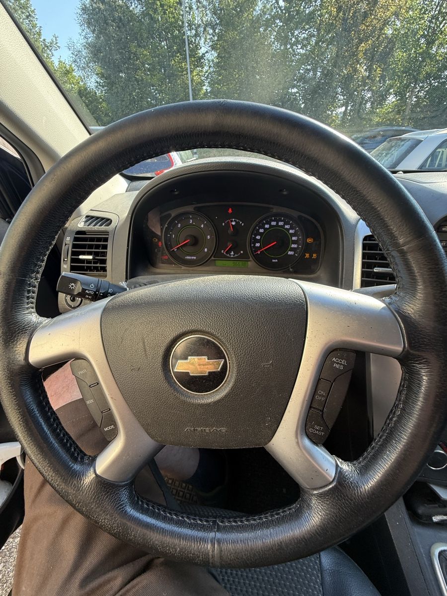 Chevrolet Autos: Chevrolet Captiva SUV dunkelblau – Défectueux à Buchs LU par pogi01 8