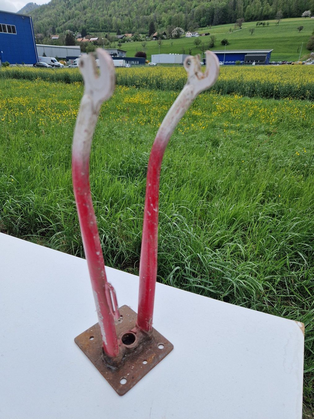 Supporti a parete: Garten Werkzeug Halterung – Usato da Oensingen venduto da Urs0127 3
