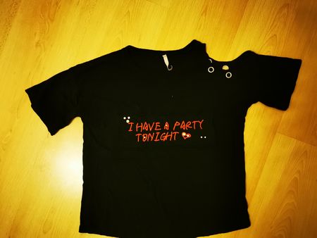 Schwarzes Party-T-Shirt, Gr.M, individuelles Design 😎!