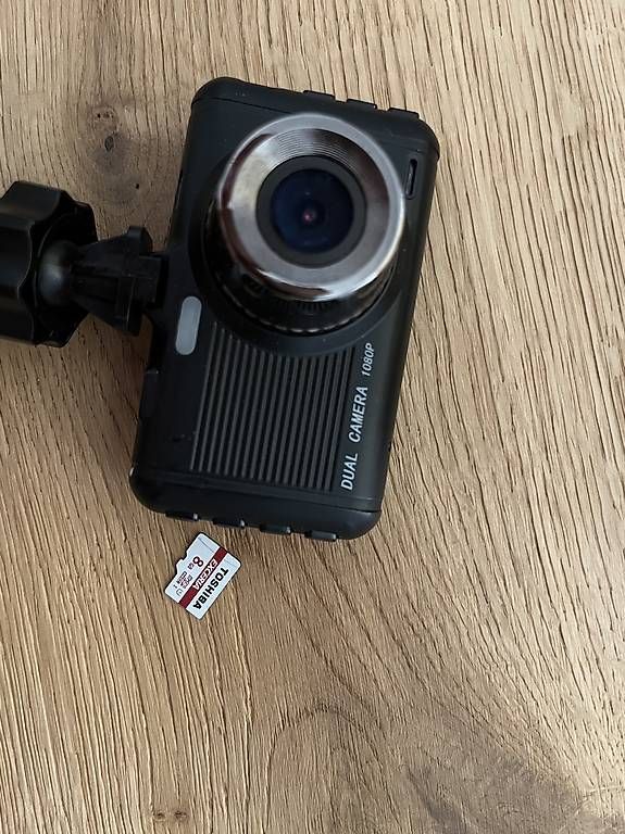 Action Cam: Auto Dashcam HD – Usato da Zürich venduto da man_gm2w 1