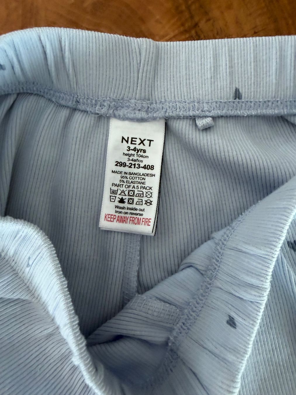 Next Pantaloni: Shorts, Next, Grösse 104 – Usato da Haslen AI venduto da s176 4