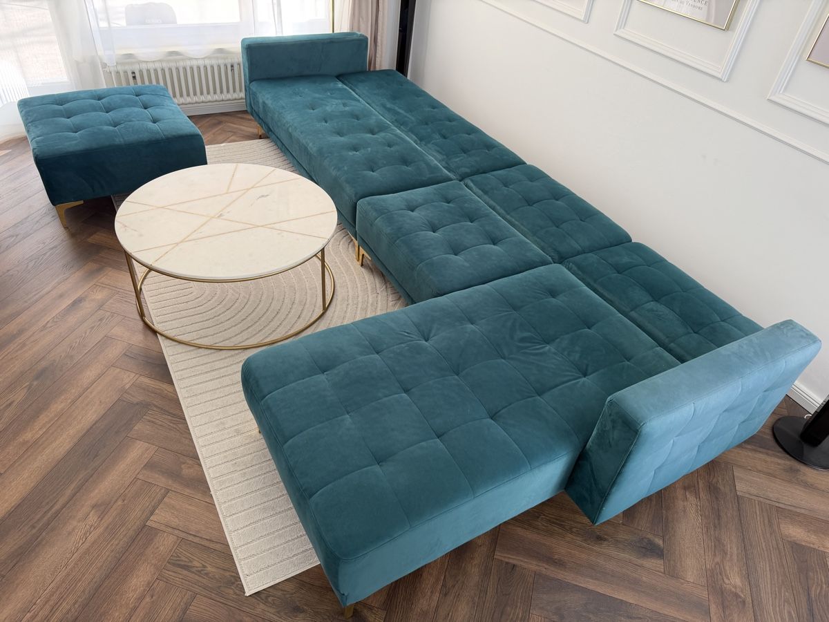 Sofas: Ecksofa mit Ottomane Petrol Samt  – D'occasion à Kriens par Modeoutlet 5