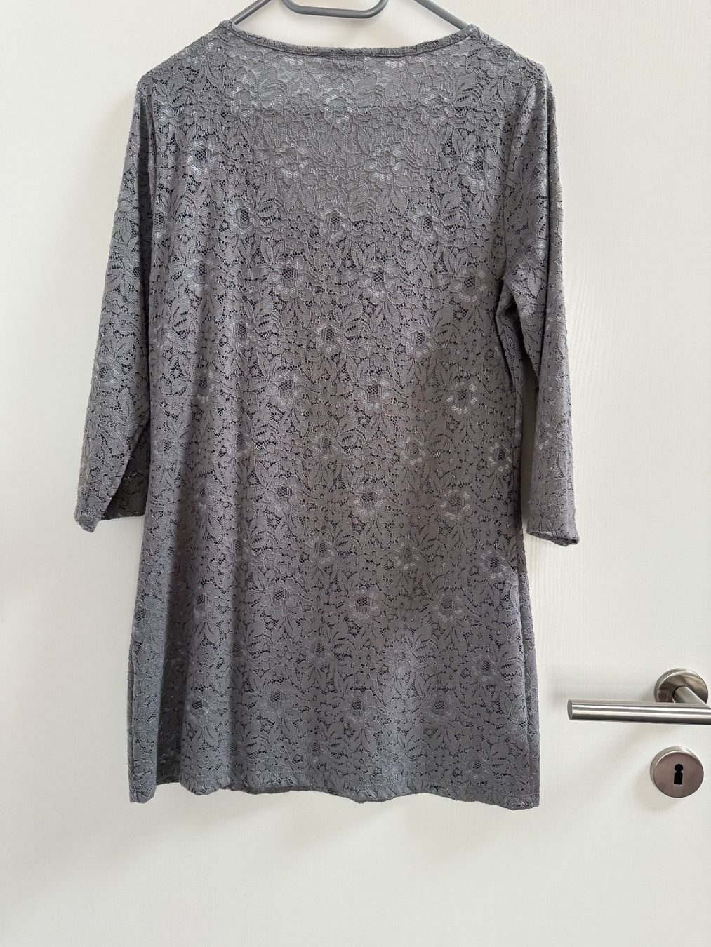 Kleider: Spitzenkleid Grau Street One Grösse 36 – Gebraucht aus Wallbach von logologo01 1