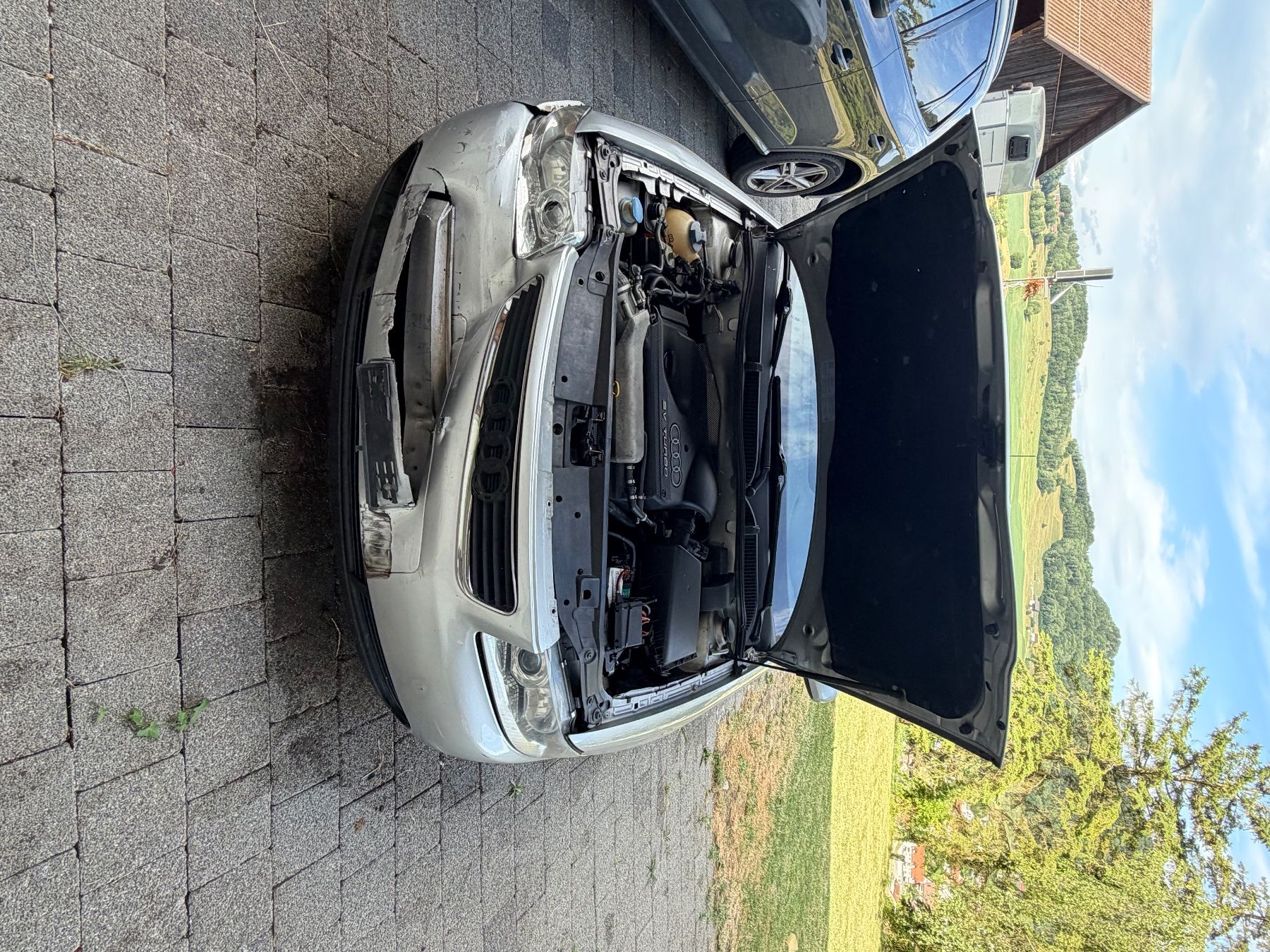 Audi Autos: Audi A3 Unfallfahrzeug – D'occasion à Kienberg par sil_kgh6 2