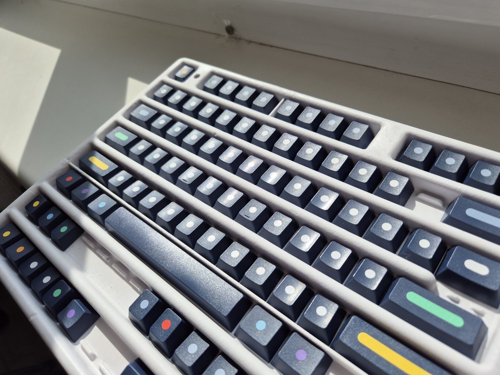 Claviers: GMK Dots 2 Dark Base Keycaps – D'occasion à Romanshorn par Rn222 1