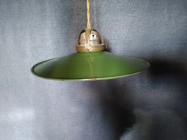 lampe indus verte tôle émaillée / Stalllampe emaillier