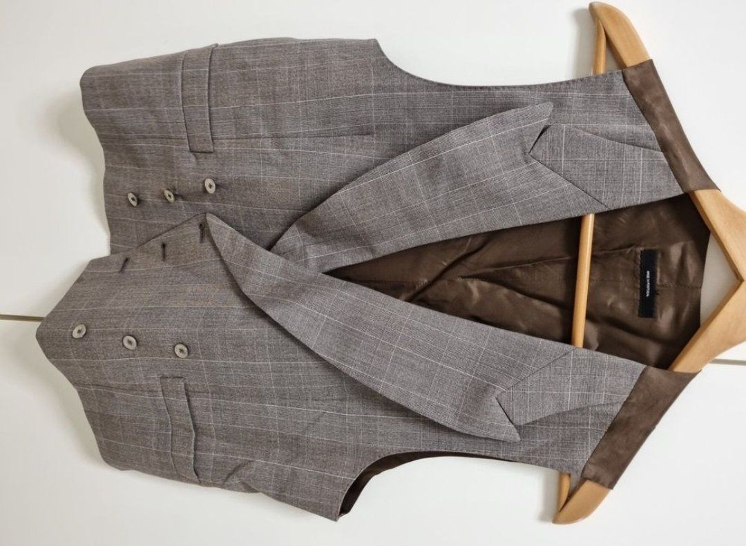 Massimo Dutti Completi: Herren Anzug Massimo Dutti Gr 40 – Usato da Bassersdorf venduto da Sandy456 1