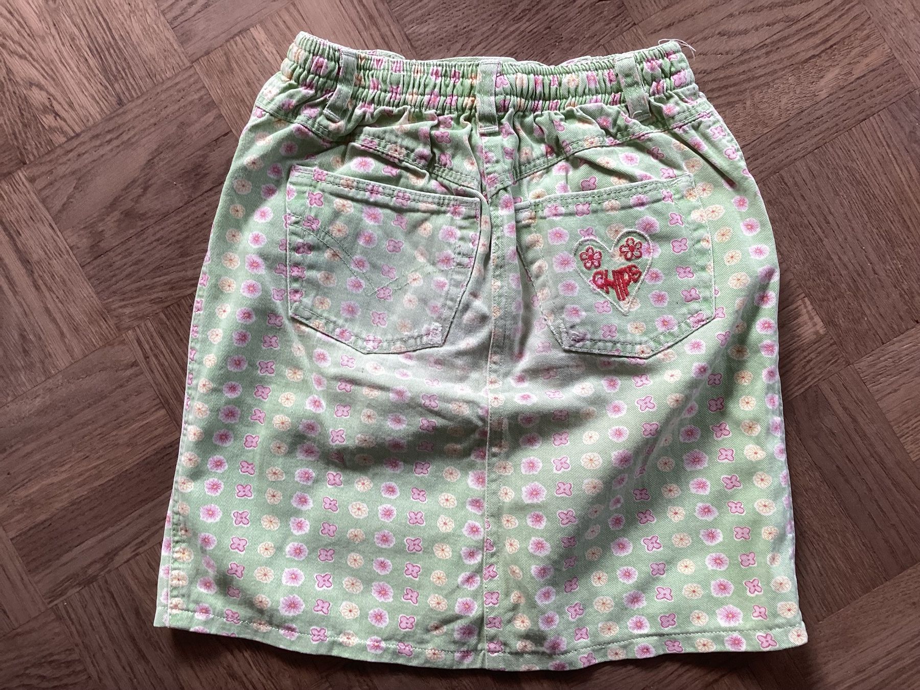 Vestiti & Gonne: Jeansrock Gr. 110, mit Blumendruck – Usato da Muttenz venduto da rob_sc8s 1