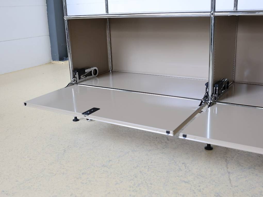 Étagères: USM Haller Sideboard | Beige 2x2 | Neuwertig – D'occasion à Meinisberg par atelier_TILIJA 7