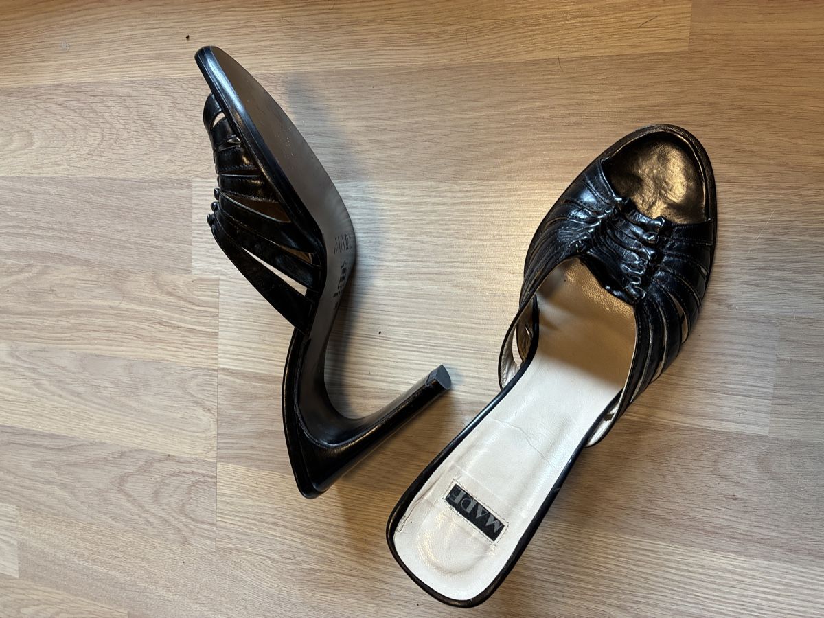 Damenschuhe: Boutique Sandaletten  der Marke MARE. – Neu (gemäss Beschreibung) aus Moleson-s-Gruyeres von Mosaikplastik 1