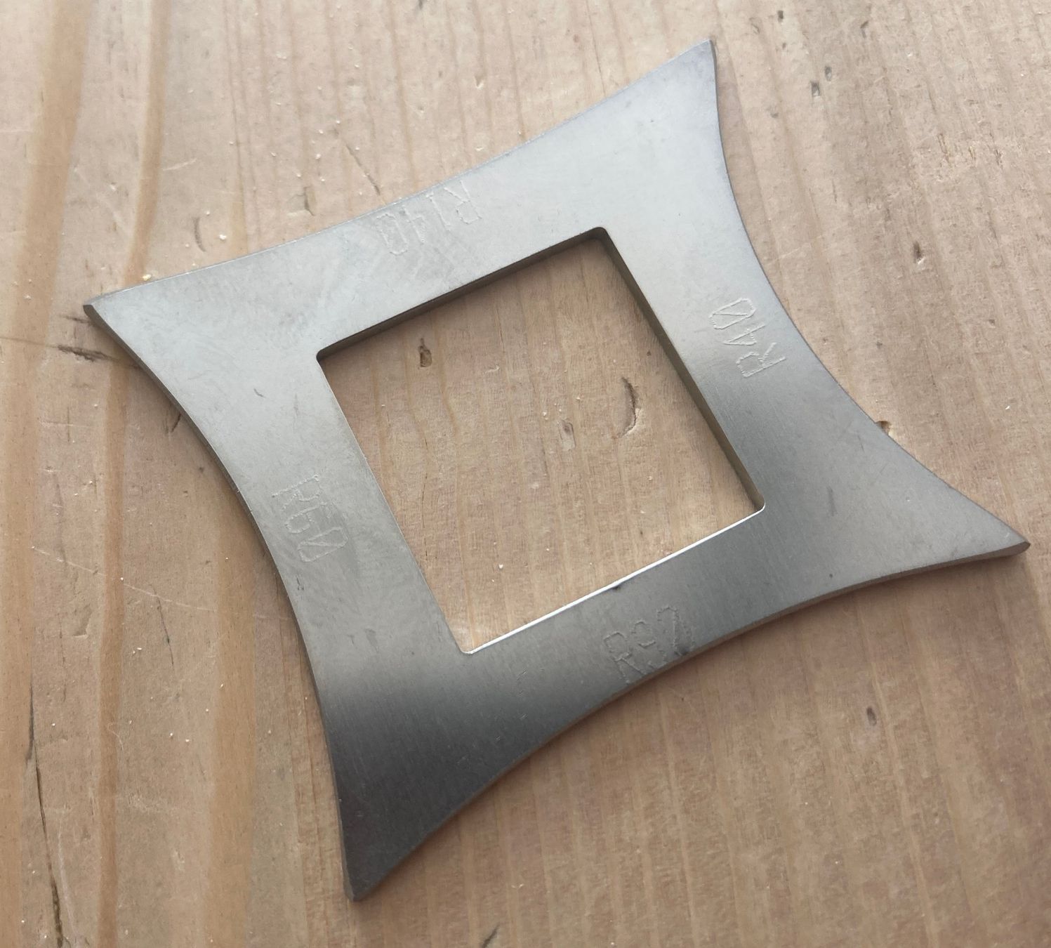 Sciablone: Radien Schablone Schaben, Scraping Gauge 1" – Nuovo (secondo la descrizione) da Steinhausen venduto da Schneetiger 1