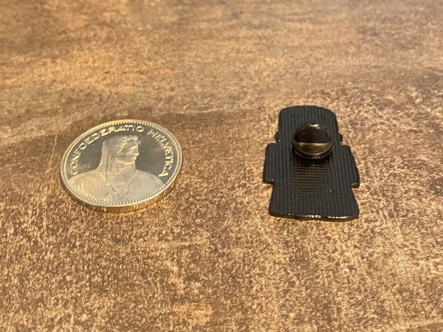 Plaketten & Abzeichen: Spongebob Thaddäus Haus Pin – Gebraucht aus Biel/Bienne von bas_c8yf 2