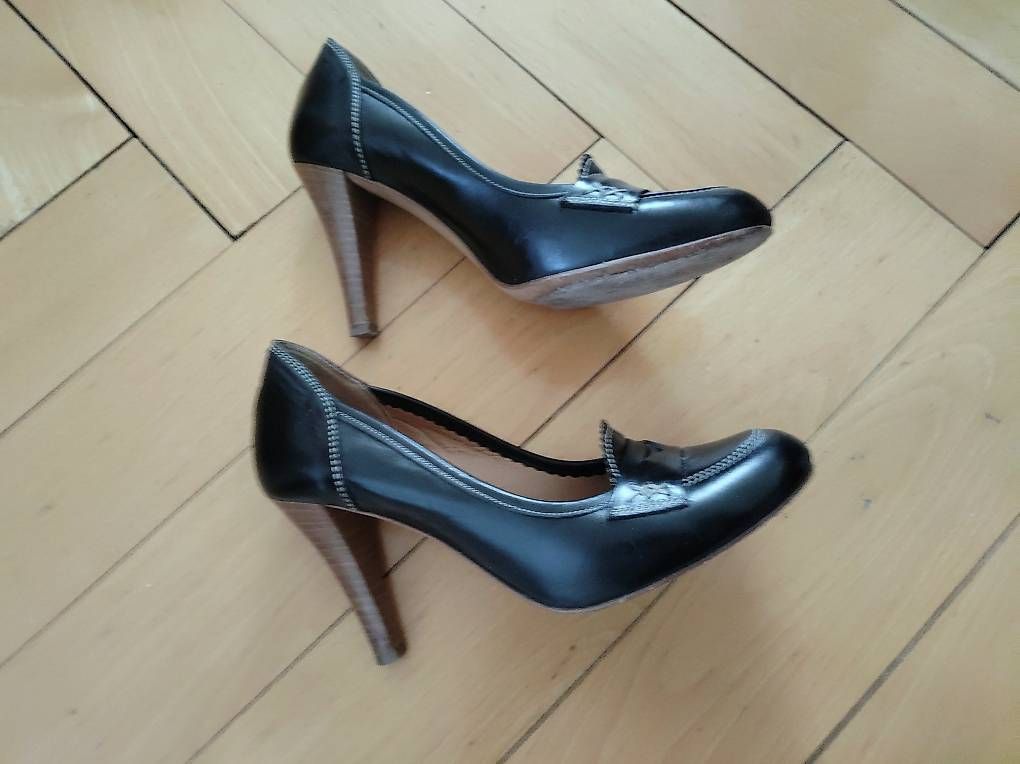 Damenschuhe: Escarpins Navyboot 37 – Gebraucht aus FRIBOURG von bigpolarbears