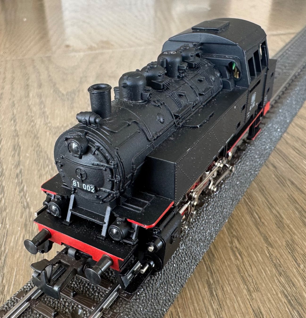 Märklin Modellini di ferrovie: Dampflokomotive BR 81, neu – Nuovo (secondo la descrizione) da St. Moritz venduto da Manu7500