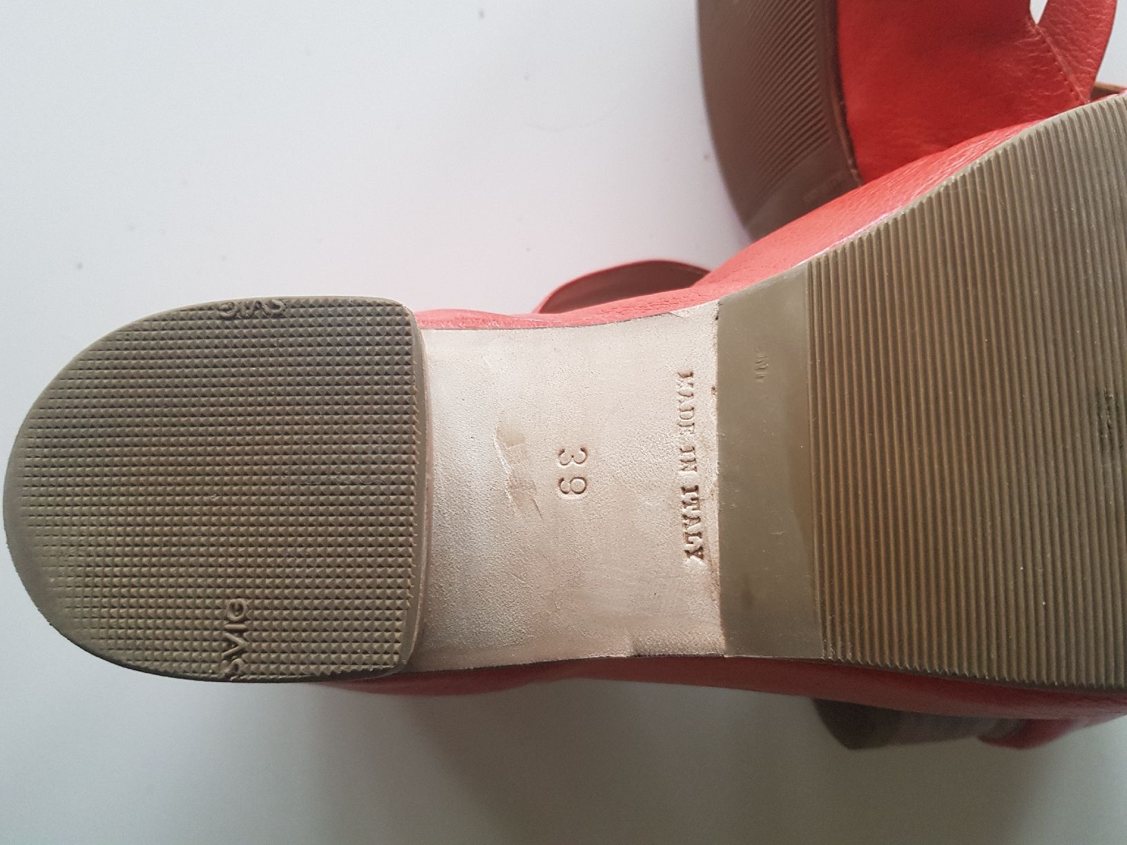 Scarpe da donna: Weiche Lederpumps Kudeta 39 – Usato da Winterthur venduto da Butterfly-23 2